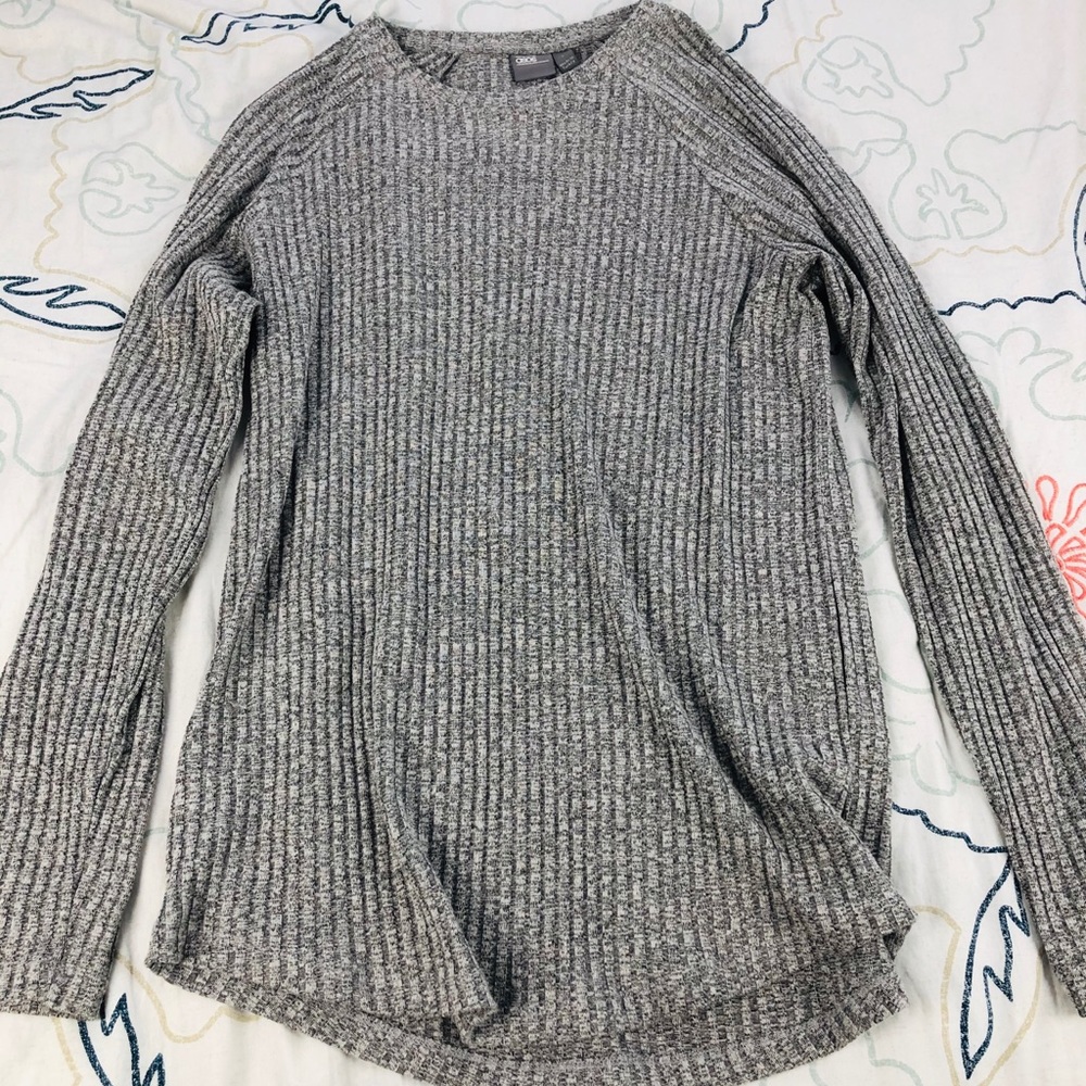 ASOS curved hem eater gray and black long sleeve